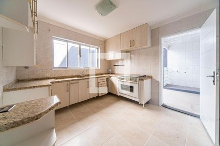 Casa para alugar com 136m², 3 quartos e 2 vagasCozinha