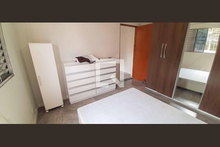 Quarto de casa para alugar com 1 quarto, 32m² em Bela Vista, Osasco