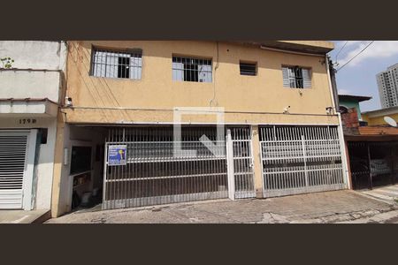 Casa para alugar com 32m², 1 quarto e sem vaga Casa para alugar com 32m², 1 quarto e sem vagaFachada da Casa