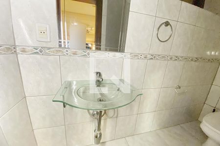 Casa à venda com 215m², 3 quartos e 2 vagasBanheiro 3