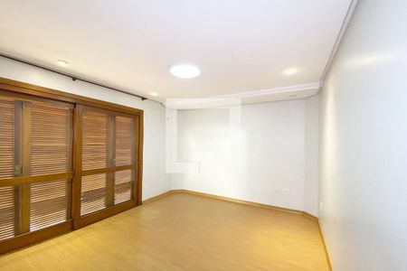 Casa à venda com 215m², 3 quartos e 2 vagasQuarto 3 - Suíte