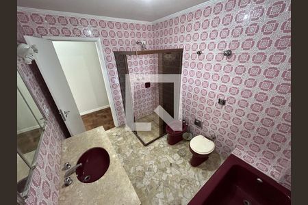 Apartamento à venda com 200m², 3 quartos e 2 vagasBanheiro da Suíte 1