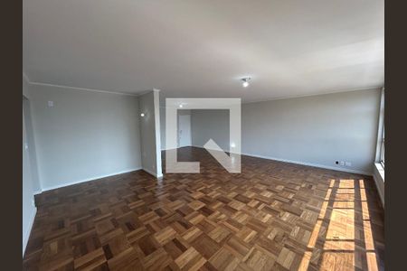 Apartamento à venda com 200m², 3 quartos e 2 vagasSala