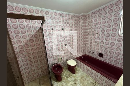 Apartamento à venda com 200m², 3 quartos e 2 vagasBanheiro da Suíte 1