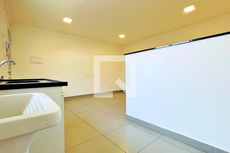 Studio para alugar com 42m², 1 quarto e sem vaga Studio para alugar com 42m², 1 quarto e sem vagaCozinha