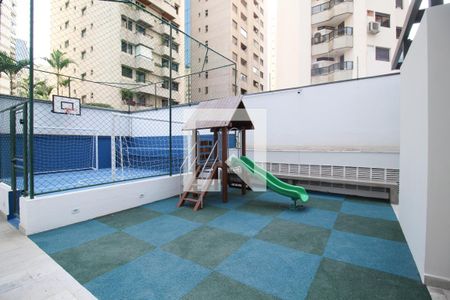 Apartamento à venda com 250m², 4 quartos e 3 vagasÁrea Comum - Playground