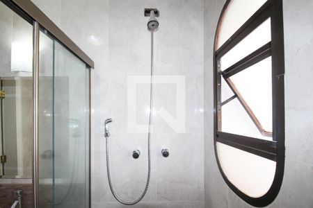 Apartamento à venda com 250m², 4 quartos e 3 vagasBanheiro da Suíte 2