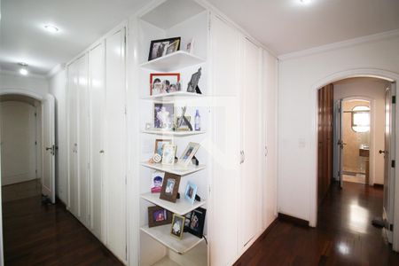 Apartamento à venda com 250m², 4 quartos e 3 vagasCorredor