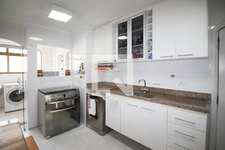 Apartamento à venda com 250m², 4 quartos e 3 vagasCozinha