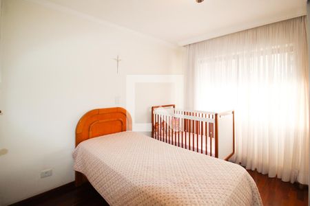 Apartamento à venda com 250m², 4 quartos e 3 vagasQuarto 2