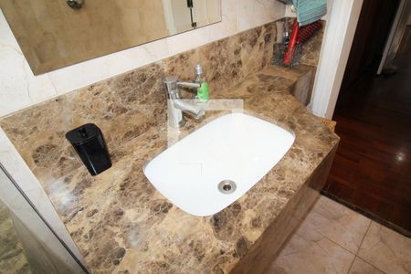 Apartamento à venda com 250m², 4 quartos e 3 vagasBanheiro da Suíte 1