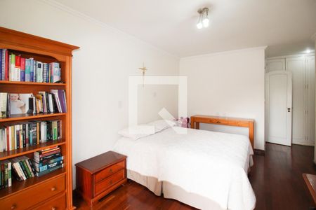 Apartamento à venda com 250m², 4 quartos e 3 vagasSuíte 2