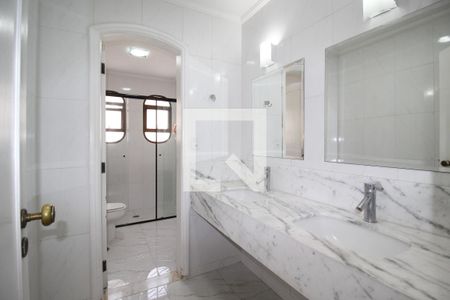 Apartamento à venda com 250m², 4 quartos e 3 vagasBanheiro