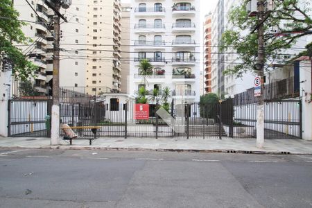 Apartamento à venda com 250m², 4 quartos e 3 vagasFachada