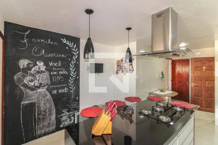 Apartamento à venda com 226m², 3 quartos e 2 vagas Apartamento à venda com 226m², 3 quartos e 2 vagasCozinha