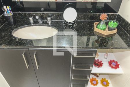 Apartamento à venda com 226m², 3 quartos e 2 vagas Apartamento à venda com 226m², 3 quartos e 2 vagasSuíte - Banheiro