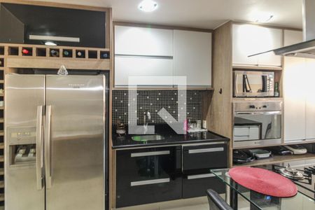Apartamento à venda com 226m², 3 quartos e 2 vagas Apartamento à venda com 226m², 3 quartos e 2 vagasCozinha