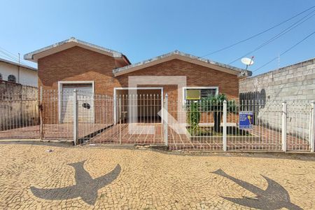 Casa à venda com 180m², 5 quartos e 4 vagasFachada