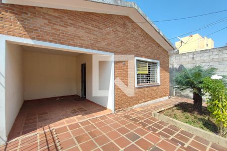 Casa à venda com 180m², 5 quartos e 4 vagasQuintal - Garagem