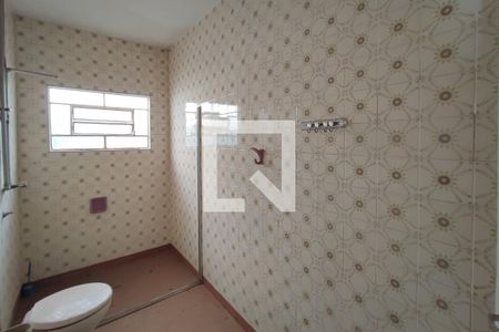 Casa à venda com 180m², 5 quartos e 4 vagasBanheiro
