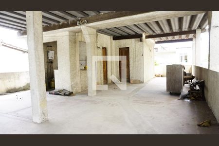 Casa à venda com 450m², 5 quartos e 4 vagasTerraço