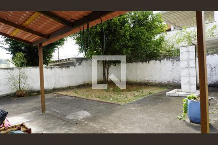 Casa à venda com 450m², 5 quartos e 4 vagasQuintal de Fundos