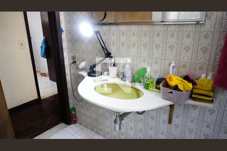 Casa à venda com 450m², 5 quartos e 4 vagasBanheiro Social