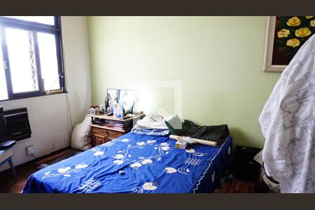 Casa à venda com 450m², 5 quartos e 4 vagasQuarto 3