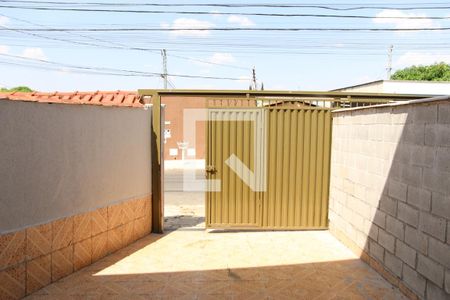 Casa para alugar com 50m², 2 quartos e 1 vagaQuintal