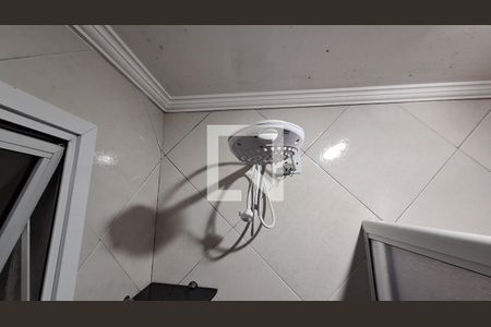 Apartamento para alugar com 47m², 1 quarto e 1 vagaDetalhe do banheiro social 