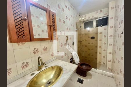 Apartamento à venda com 80m², 2 quartos e 1 vagaBanheiro da suíte 