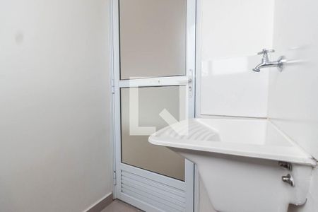 Apartamento à venda com 38m², 2 quartos e 1 vaga Apartamento à venda com 38m², 2 quartos e 1 vagaÁrea de serviço