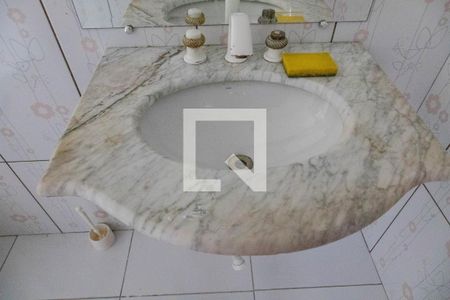 Casa à venda com 105m², 2 quartos e sem vaga Casa à venda com 105m², 2 quartos e sem vagaBanheiro da suíte