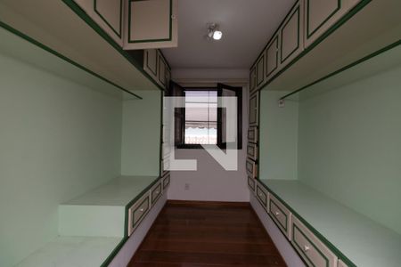 Casa para alugar com 540m², 6 quartos e 4 vagas Casa para alugar com 540m², 6 quartos e 4 vagasCloset da suíte 1