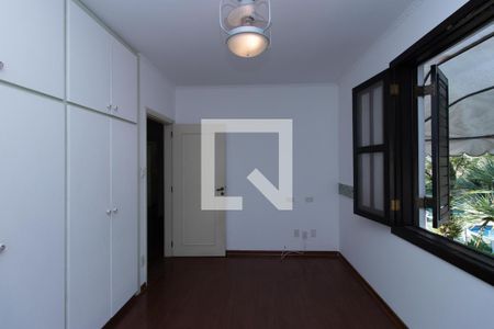 Casa para alugar com 540m², 6 quartos e 4 vagas Casa para alugar com 540m², 6 quartos e 4 vagasQuarto 1