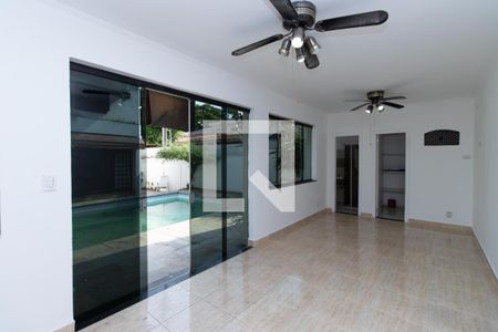 Casa para alugar com 540m², 6 quartos e 4 vagas Casa para alugar com 540m², 6 quartos e 4 vagasÁrea Gourmet