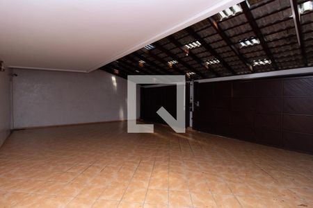 Casa para alugar com 540m², 6 quartos e 4 vagas Casa para alugar com 540m², 6 quartos e 4 vagasGaragem