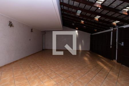 Casa para alugar com 540m², 6 quartos e 4 vagas Casa para alugar com 540m², 6 quartos e 4 vagasGaragem