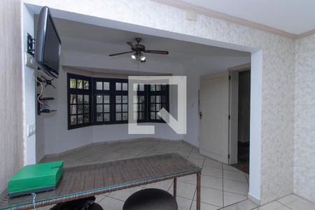 Casa para alugar com 540m², 6 quartos e 4 vagas Casa para alugar com 540m², 6 quartos e 4 vagasCopa