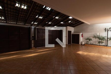 Casa para alugar com 540m², 6 quartos e 4 vagas Casa para alugar com 540m², 6 quartos e 4 vagasGaragem