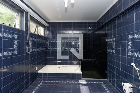 Casa para alugar com 540m², 6 quartos e 4 vagas Casa para alugar com 540m², 6 quartos e 4 vagasBanheiro da Suíte 1