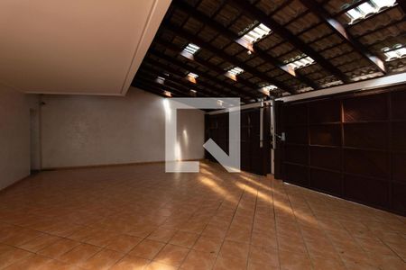 Casa para alugar com 540m², 6 quartos e 4 vagas Casa para alugar com 540m², 6 quartos e 4 vagasGaragem