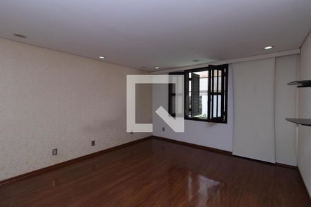 Casa para alugar com 540m², 6 quartos e 4 vagas Casa para alugar com 540m², 6 quartos e 4 vagasQuarto Suíte 3