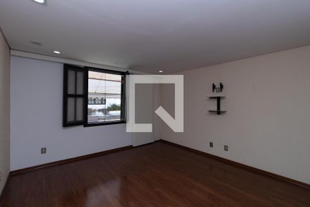 Casa para alugar com 540m², 6 quartos e 4 vagas Casa para alugar com 540m², 6 quartos e 4 vagasQuarto Suíte 3