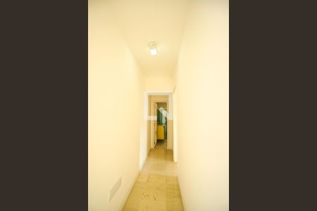 Apartamento à venda com 67m², 2 quartos e 1 vaga Apartamento à venda com 67m², 2 quartos e 1 vagaCorredor dos quartos