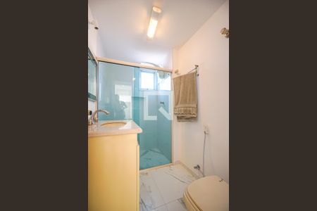 Apartamento à venda com 67m², 2 quartos e 1 vaga Apartamento à venda com 67m², 2 quartos e 1 vagaBanheiro