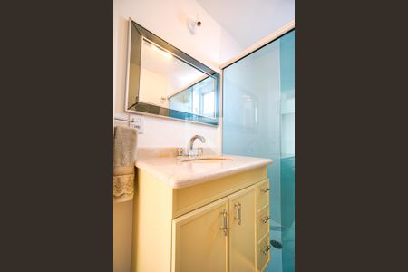 Apartamento à venda com 67m², 2 quartos e 1 vaga Apartamento à venda com 67m², 2 quartos e 1 vagaBanheiro