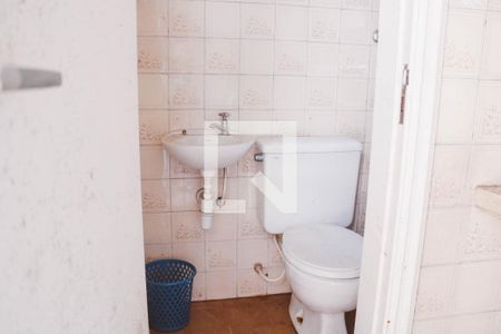 Casa à venda com 160m², 4 quartos e 4 vagas Casa à venda com 160m², 4 quartos e 4 vagasBanheiro de serviço