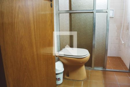 Casa à venda com 160m², 4 quartos e 4 vagas Casa à venda com 160m², 4 quartos e 4 vagasBanheiro da Suíte