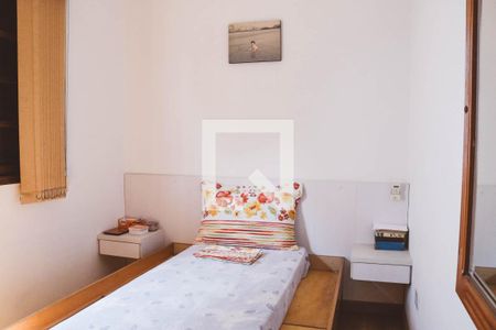 Casa à venda com 160m², 4 quartos e 4 vagas Casa à venda com 160m², 4 quartos e 4 vagasQuarto 1